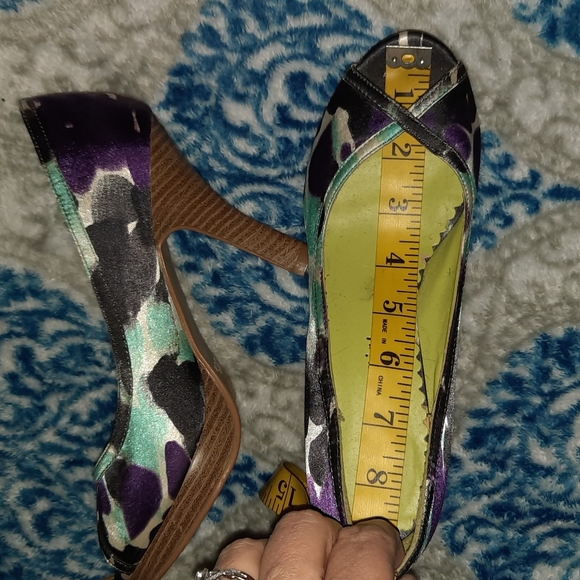 Madden Girl Platform Heel 6 - Picture 3 of 9